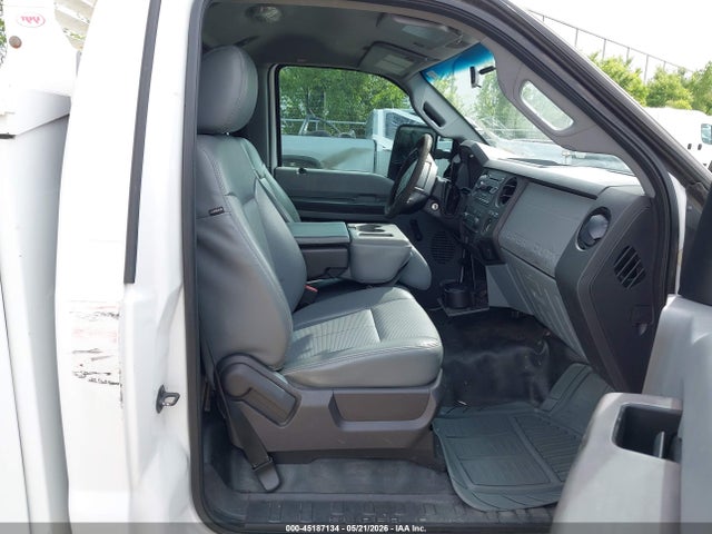 Ford F-250 Xl