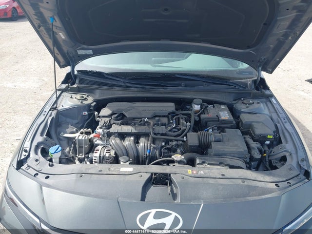 Hyundai ELANTRA Sel
