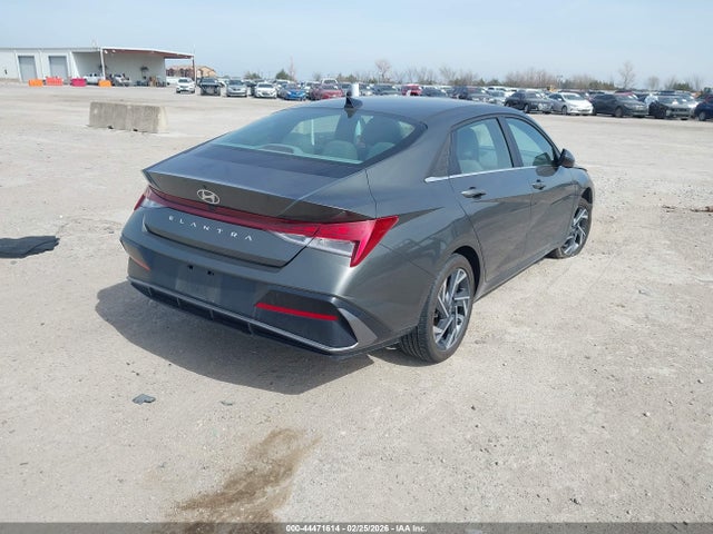 Hyundai ELANTRA Sel
