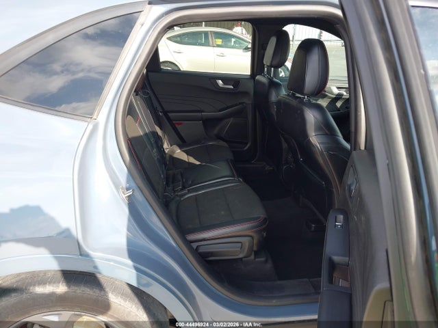 Ford Escape St-line