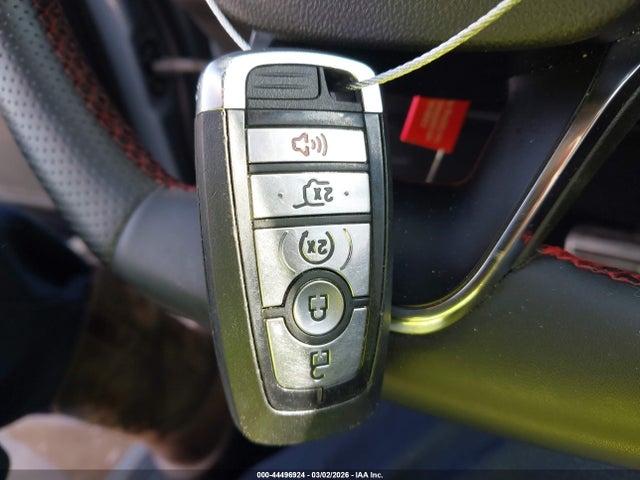 Ford Escape St-line