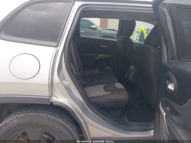 Jeep Cherokee Altitude Fwd