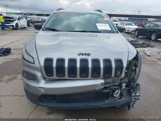 Jeep Cherokee Altitude Fwd