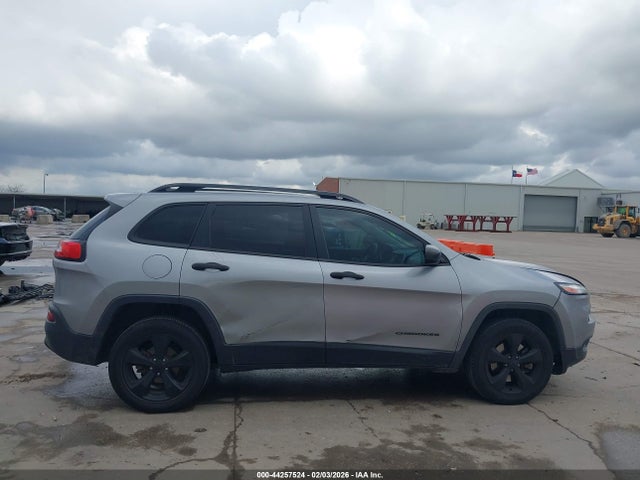 Jeep Cherokee Altitude Fwd