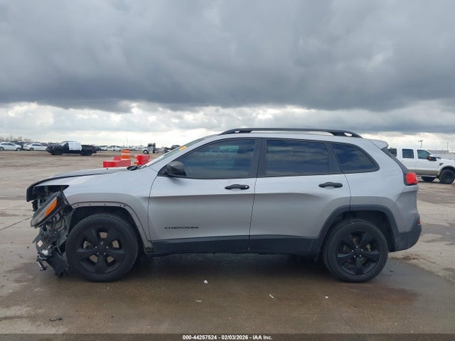 Jeep Cherokee Altitude Fwd