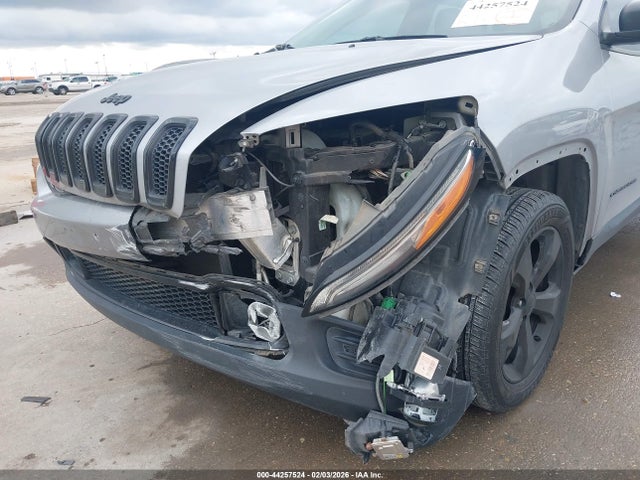 Jeep Cherokee Altitude Fwd