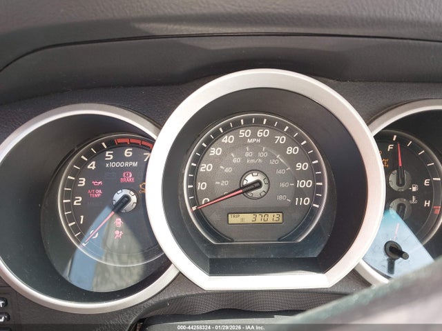 Toyota 4Runner Limited V6