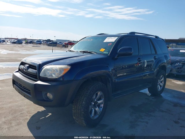 Toyota 4Runner Limited V6
