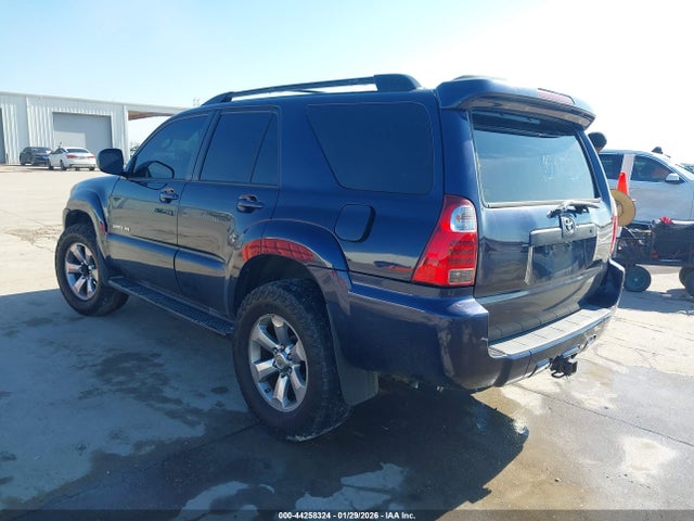 Toyota 4Runner Limited V6
