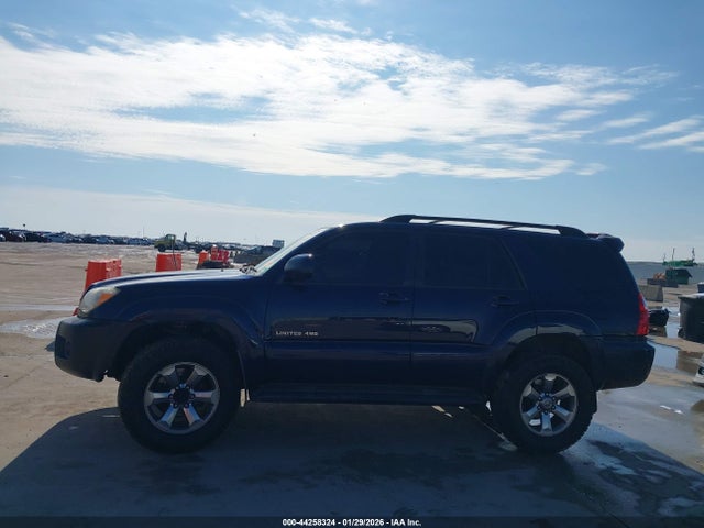 Toyota 4Runner Limited V6
