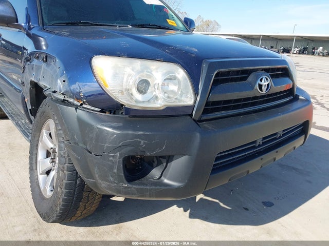 Toyota 4Runner Limited V6