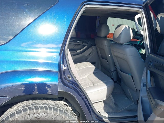 Toyota 4Runner Limited V6
