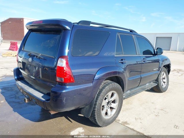 Toyota 4Runner Limited V6