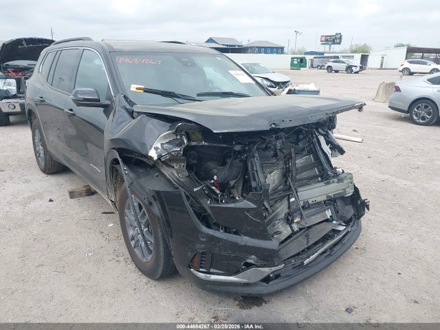 Salvage GMC Acadia Image