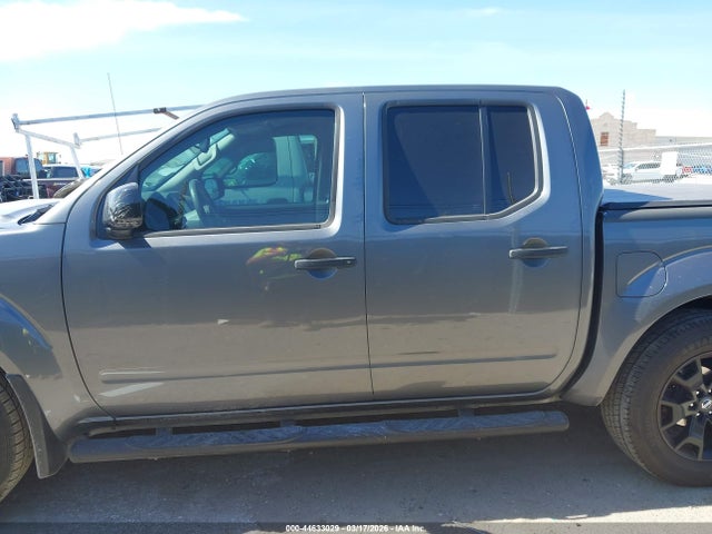 Nissan Frontier Sv
