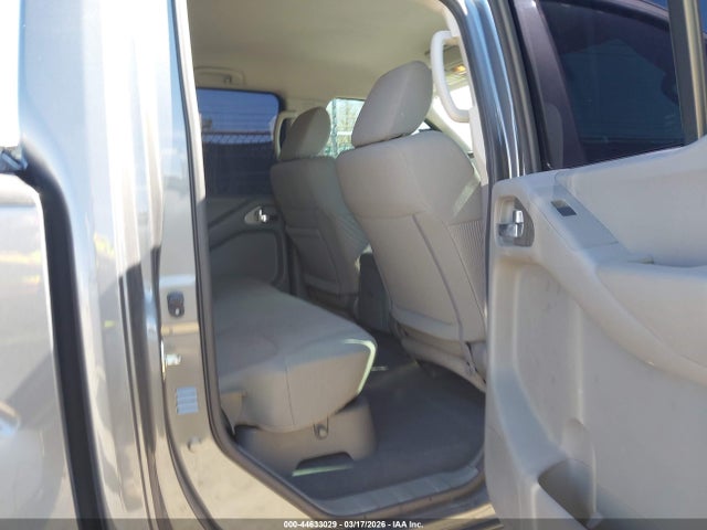 Nissan Frontier Sv