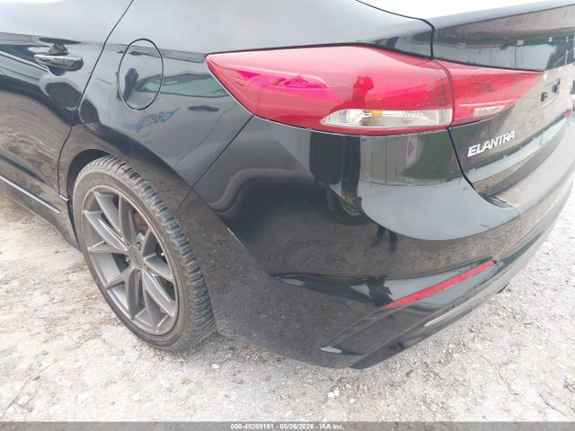 Hyundai ELANTRA Sport
