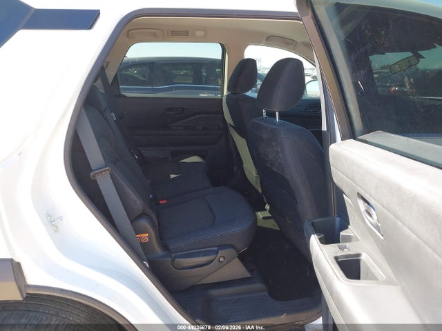 Nissan Pathfinder S Fwd