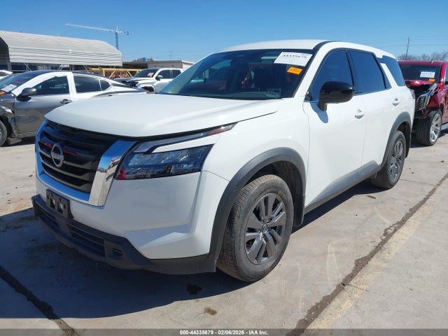 Nissan Pathfinder S Fwd