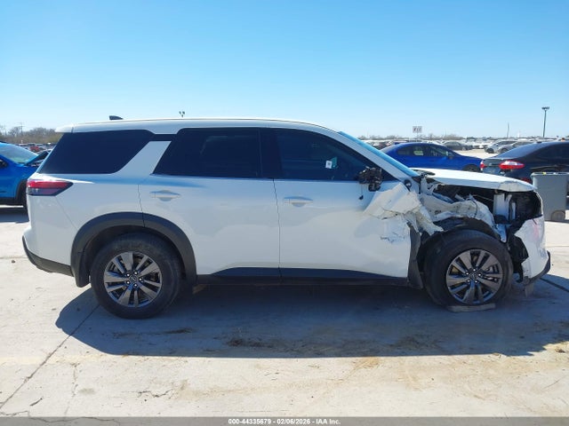 Nissan Pathfinder S Fwd