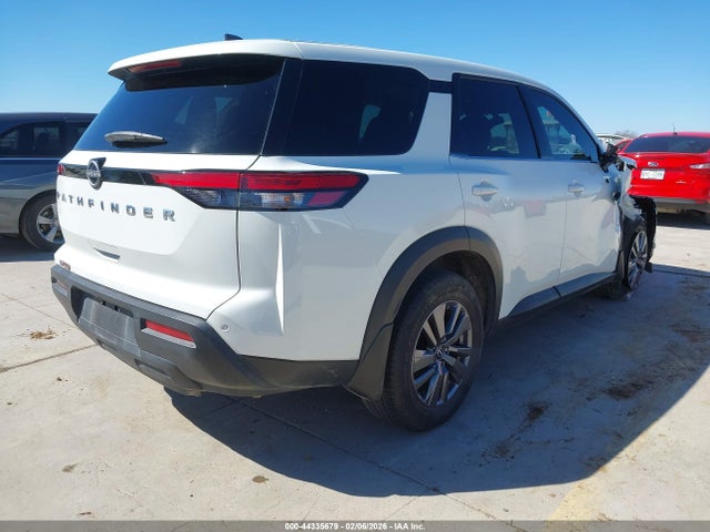 Nissan Pathfinder S Fwd