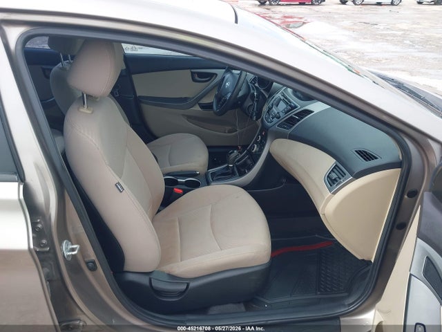 Hyundai ELANTRA Se