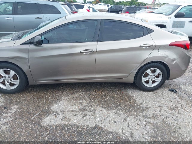 Hyundai ELANTRA Se