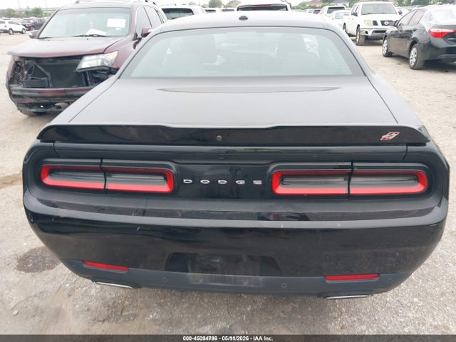 Dodge Challenger Gt Awd