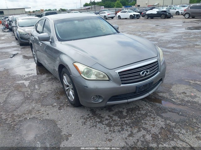 Salvage INFINITI M37 Image