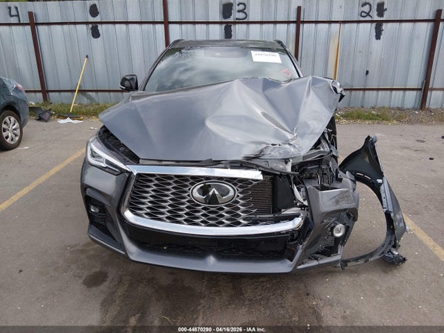 INFINITI Qx Luxe Awd