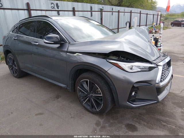 Salvage INFINITI Qx Image