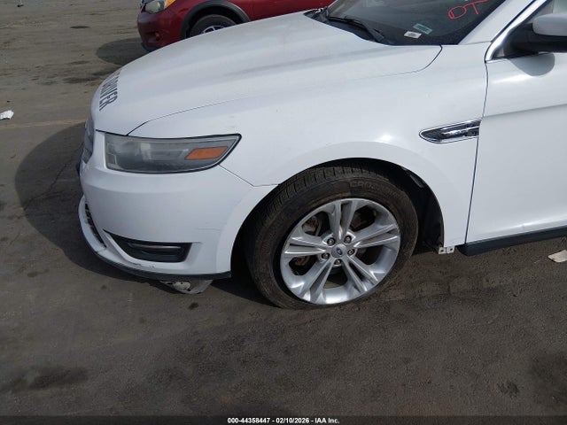 Ford Taurus Sel