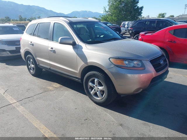 Salvage Hyundai SANTA FE Image