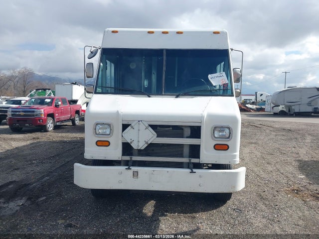 Freightliner Chassis M Line Walk-in Van