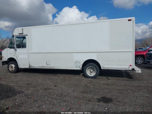 Freightliner Chassis M Line Walk-in Van