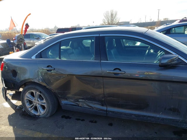 Ford Taurus Sel