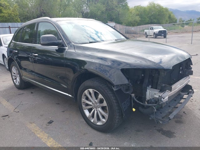 Salvage Audi Q5 Image