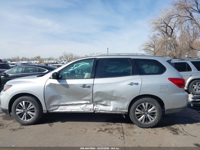 Nissan Pathfinder Sv