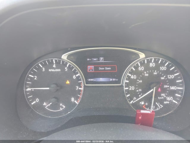 Nissan Pathfinder Sv