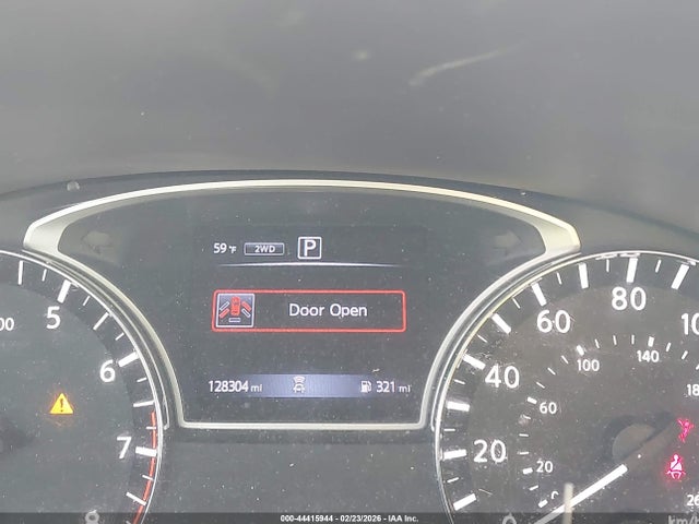 Nissan Pathfinder Sv