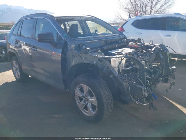 Salvage Toyota RAV4 Image
