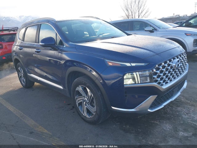 Salvage Hyundai SANTA FE Image