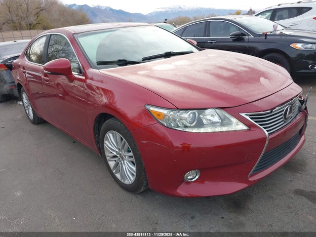 Salvage Lexus Es Image