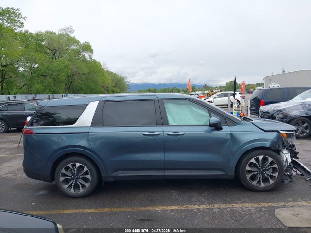 Kia Carnival Ex