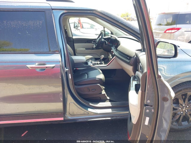 Kia Carnival Sx