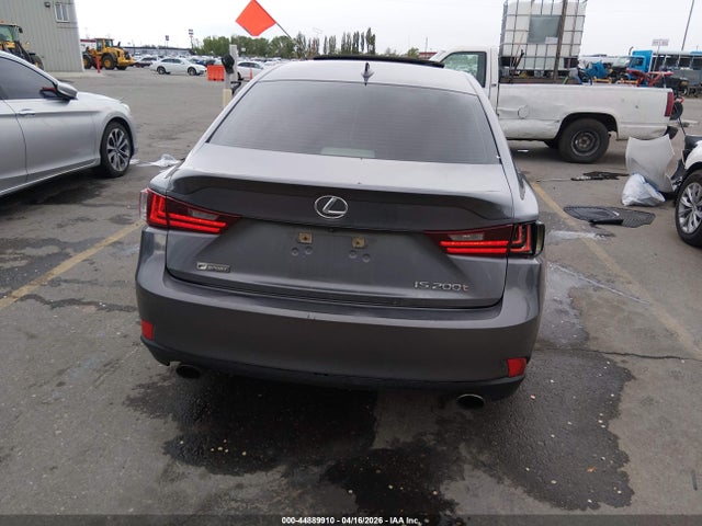 Lexus Is