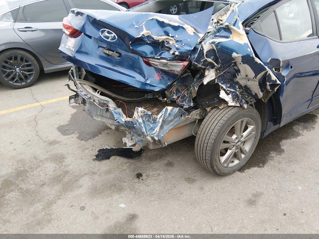 Hyundai ELANTRA Sel