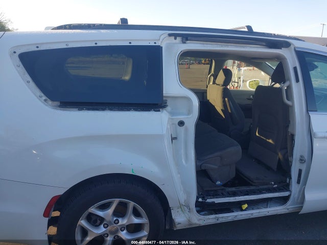 Chrysler Pacifica Touring Plus