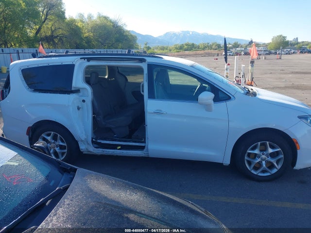 Chrysler Pacifica Touring Plus
