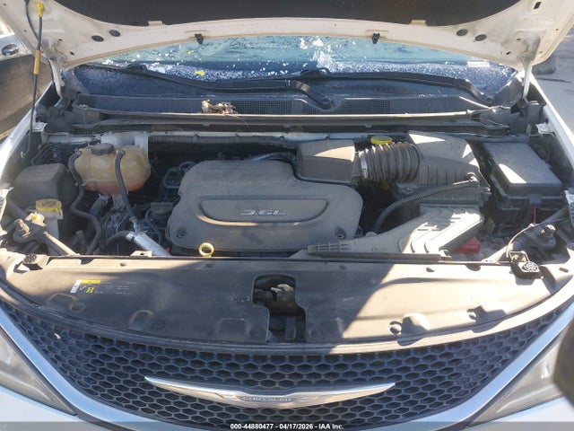 Chrysler Pacifica Touring Plus